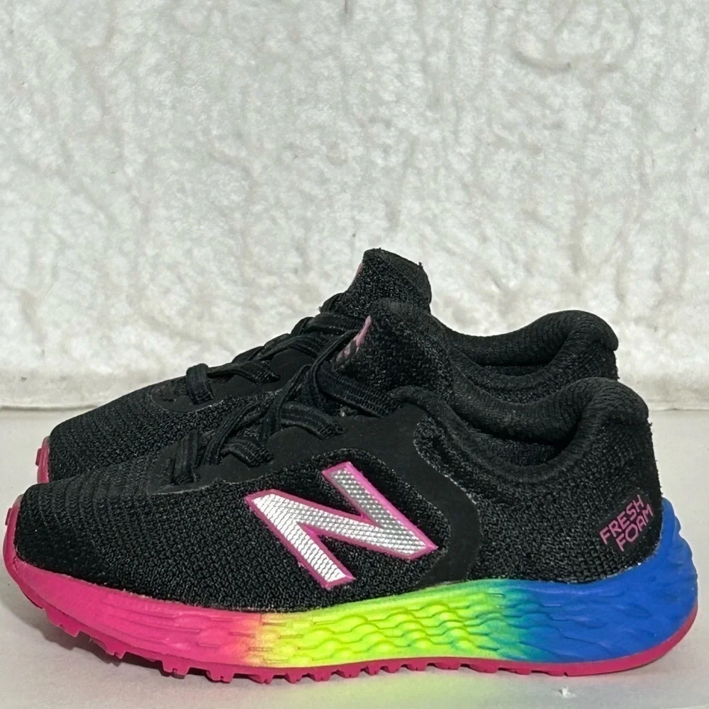 New Balance Baby Black Rainbow Fresh Foam Arishi v2 Athletic Sneakers Shoes SZ 5